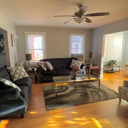 Three Bed One Bath Apt 25 Mins To Nyc Belleville Exterior foto