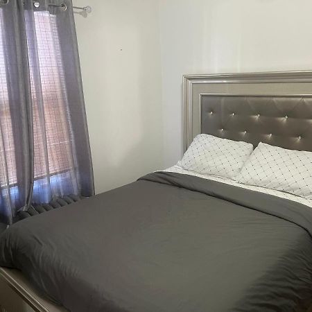 Three Bed One Bath Apt 25 Mins To Nyc Belleville Exterior foto