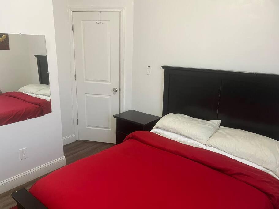 Three Bed One Bath Apt 25 Mins To Nyc Belleville Exterior foto
